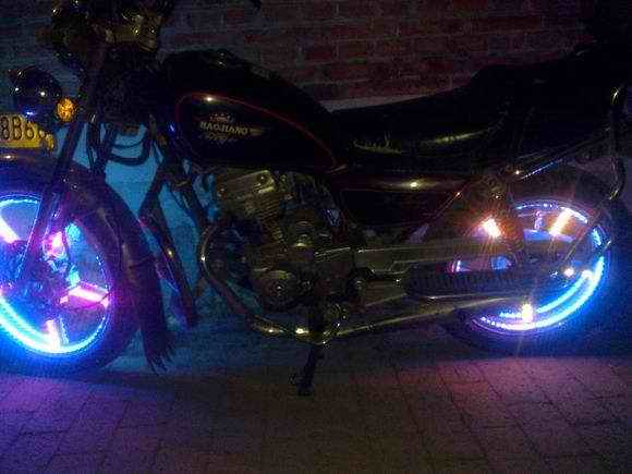 摩托車炫彩車輪LED5050貼片燈珠